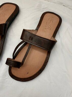 Anay Pe Genuine Leather T-Strap Toe-Ring Sandals — Women's Size 9 — Hecho en Méx